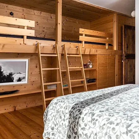 Casa 199 Bed & Breakfast Civo