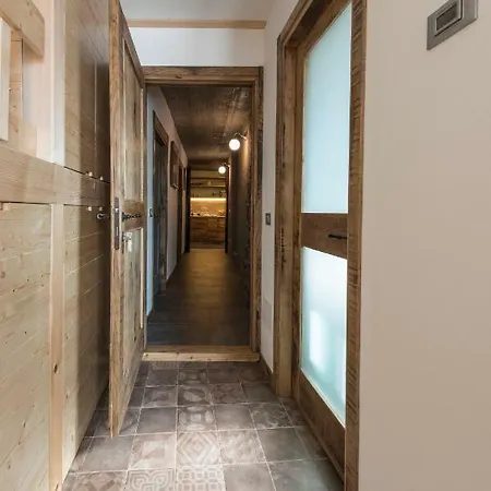 Casa 199 Bed & Breakfast Civo